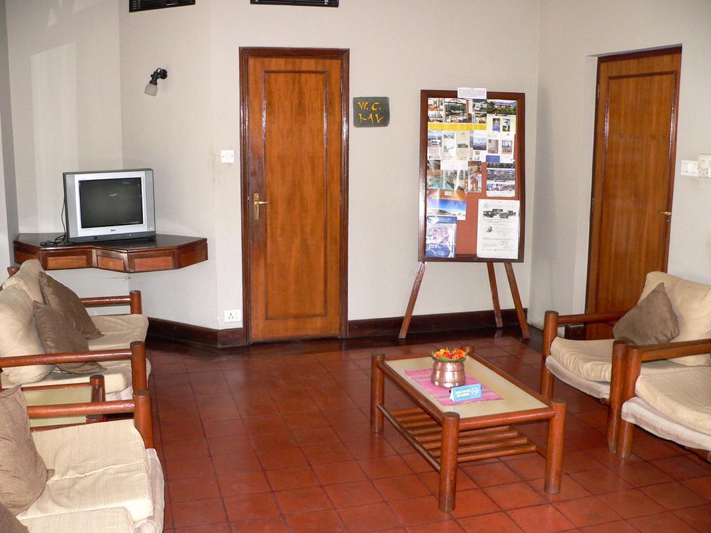 Trek-O-Tel Otel Pokhara Dış mekan fotoğraf
