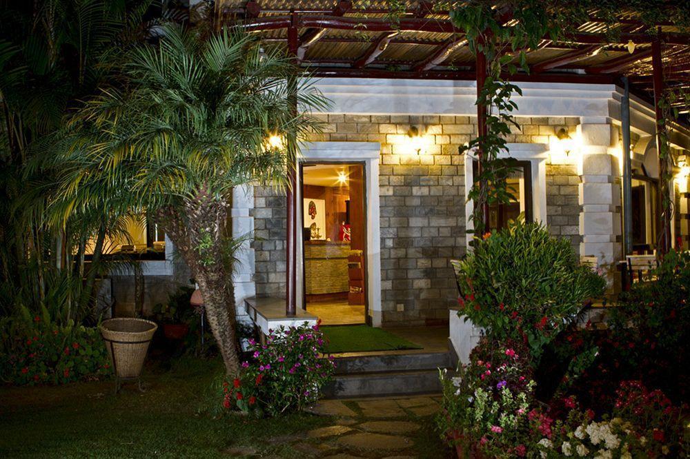 Trek-O-Tel Otel Pokhara Dış mekan fotoğraf