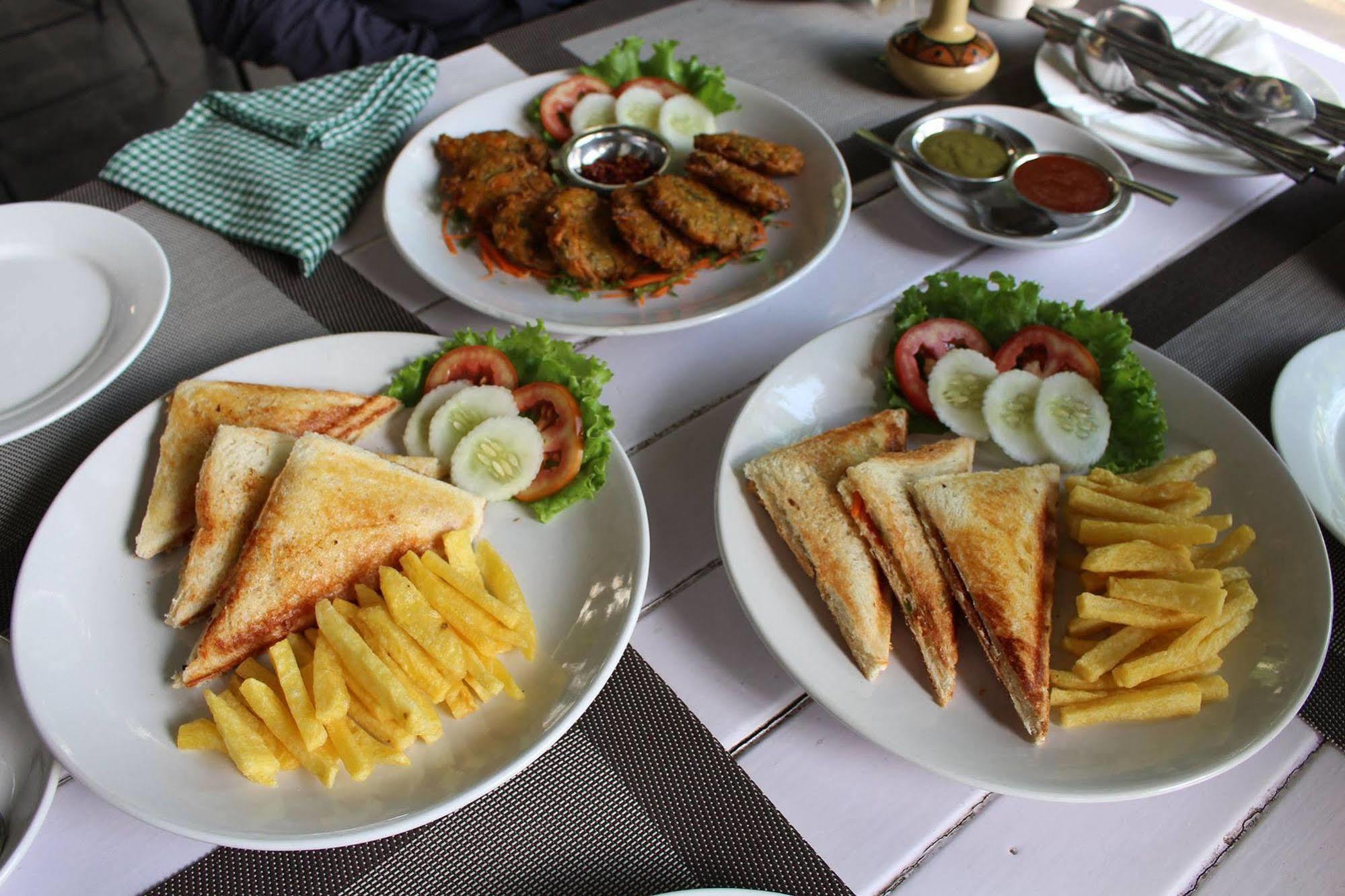 Trek-O-Tel Otel Pokhara Dış mekan fotoğraf