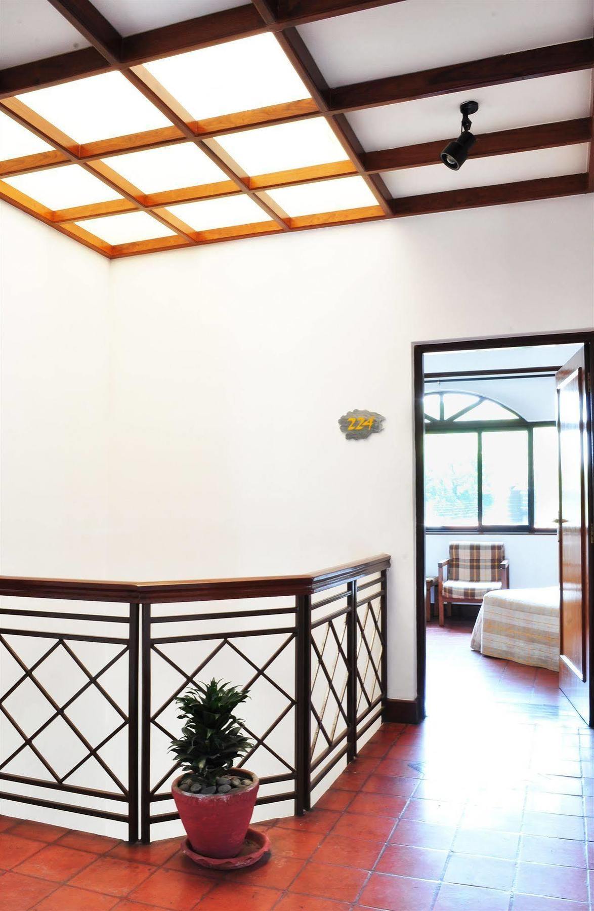 Trek-O-Tel Otel Pokhara Dış mekan fotoğraf